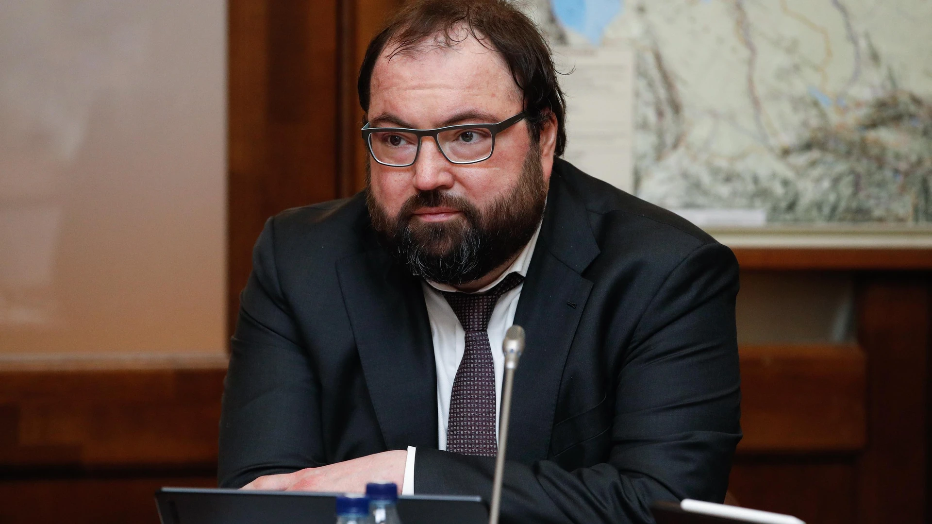 «Есть целый набор претензий»: глава Минцифры прокомментировал судьбу YouTube в России