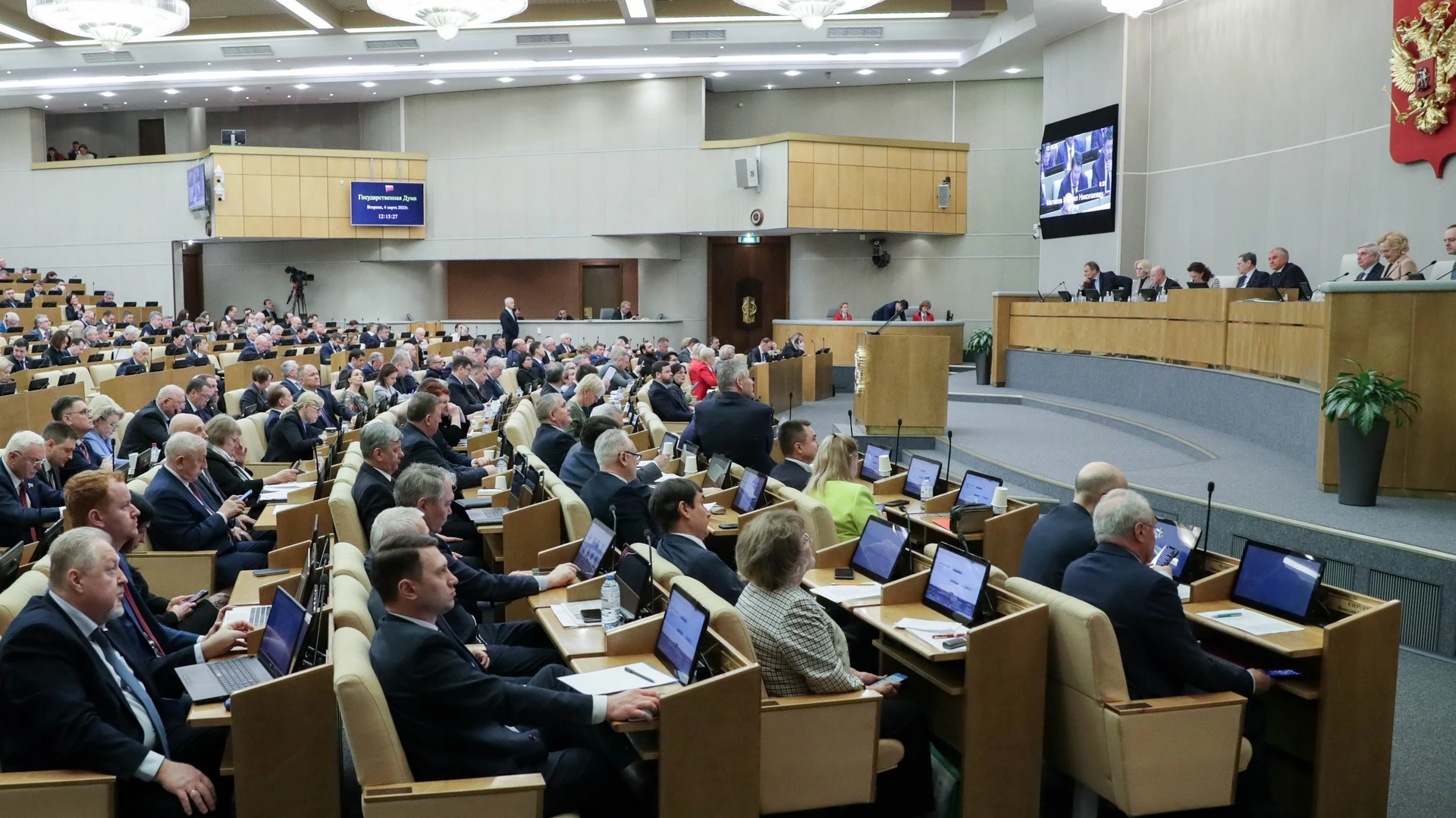 В сентябре россиянам запретят покупать рекламу во вражеских соцсетях